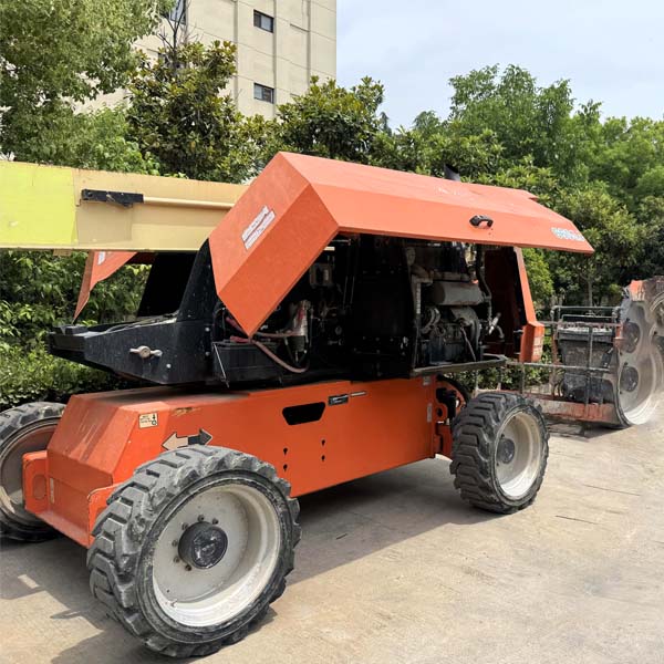Used JLG 660SJ Boom lift — product image