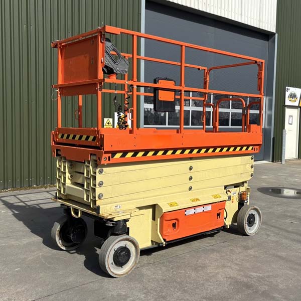 Used JLG 3246ES Scissor lift — product image