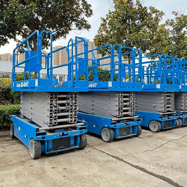 Used Genie GS4047 Scissor lift — product image