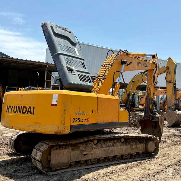 Used HYUNDAI R225LC-7 — product image