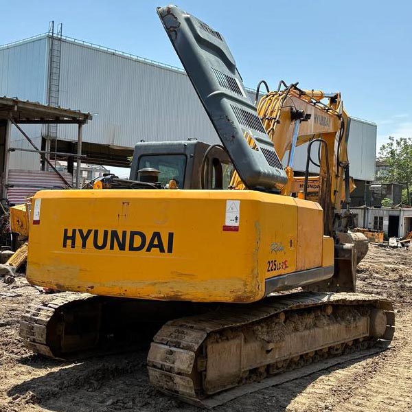 Used HYUNDAI R225LC-7 — product image