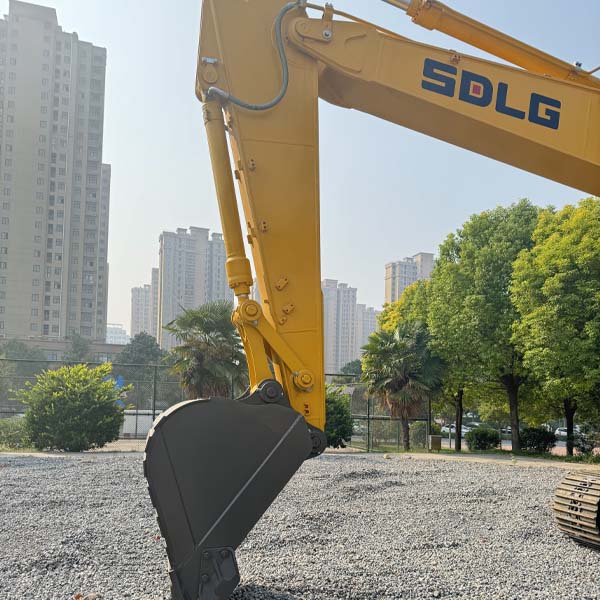 Used SDLG E6200H — product image