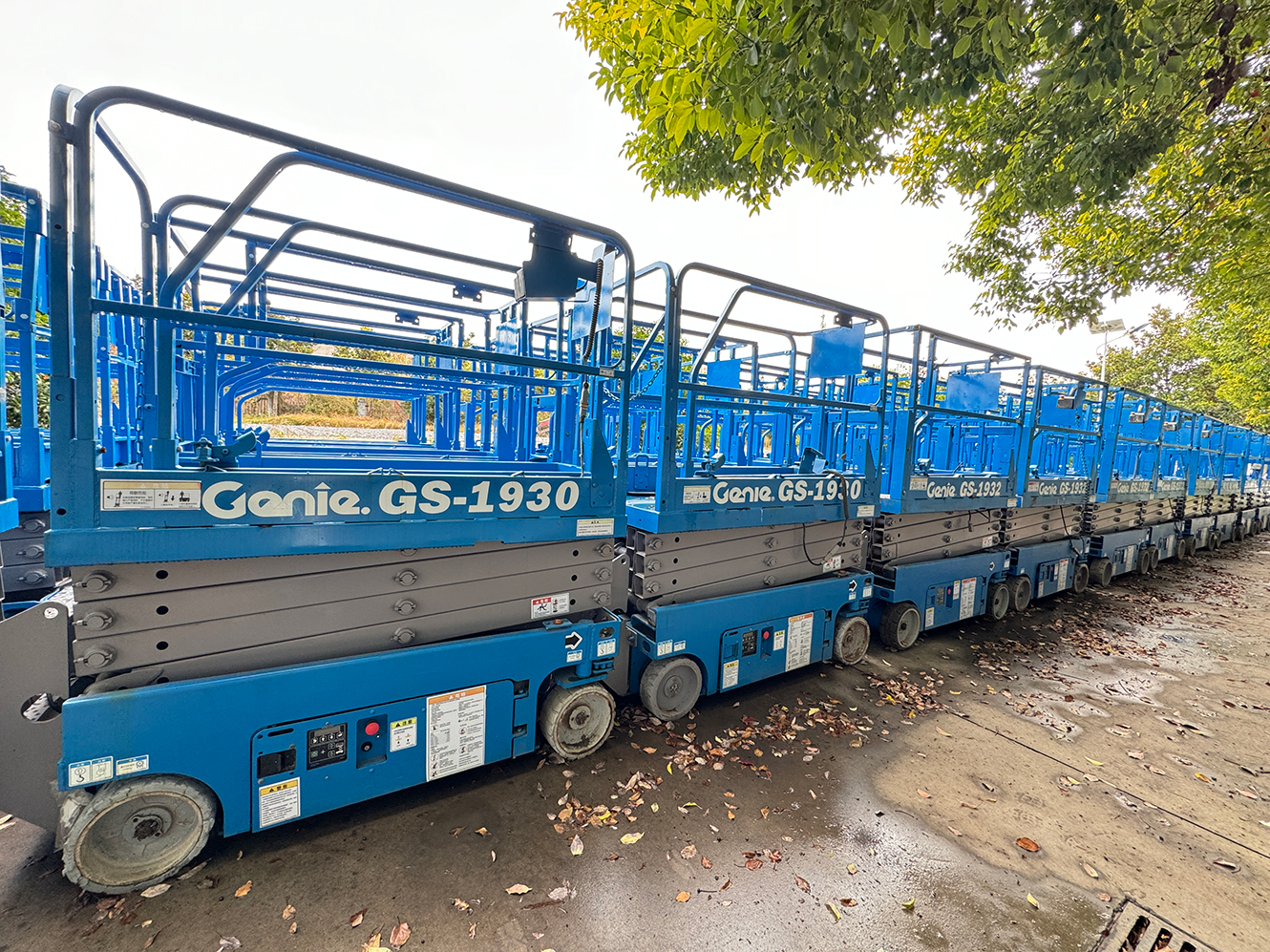 Genie GS-1932 Scissor Lifts Newly Arrived in Stock – Ready for Overseas Delivery