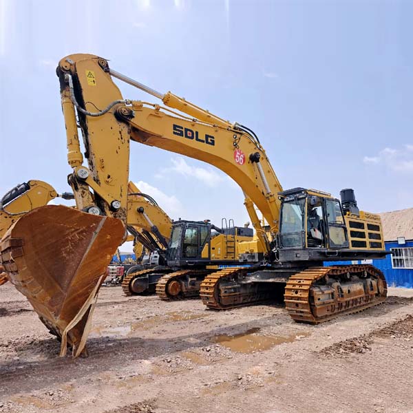 Used SDLG E6730H — product image