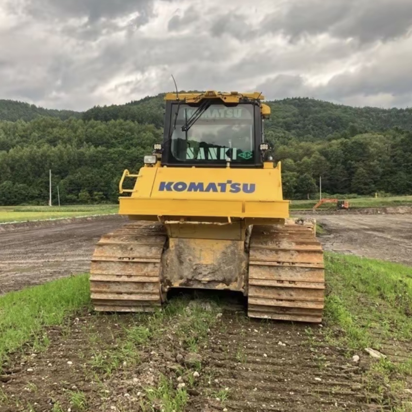 KOMATSU D65PX-17 Remanufacturing bulldozer